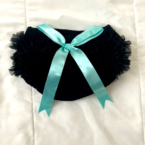 Girl’s 1st Birthday Ensemble - Picture 3 of 4